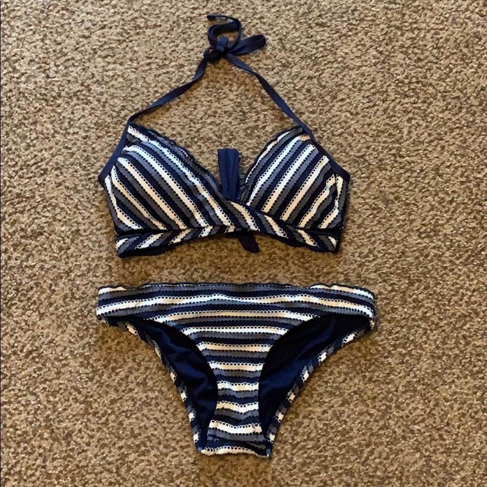 Bathing suit